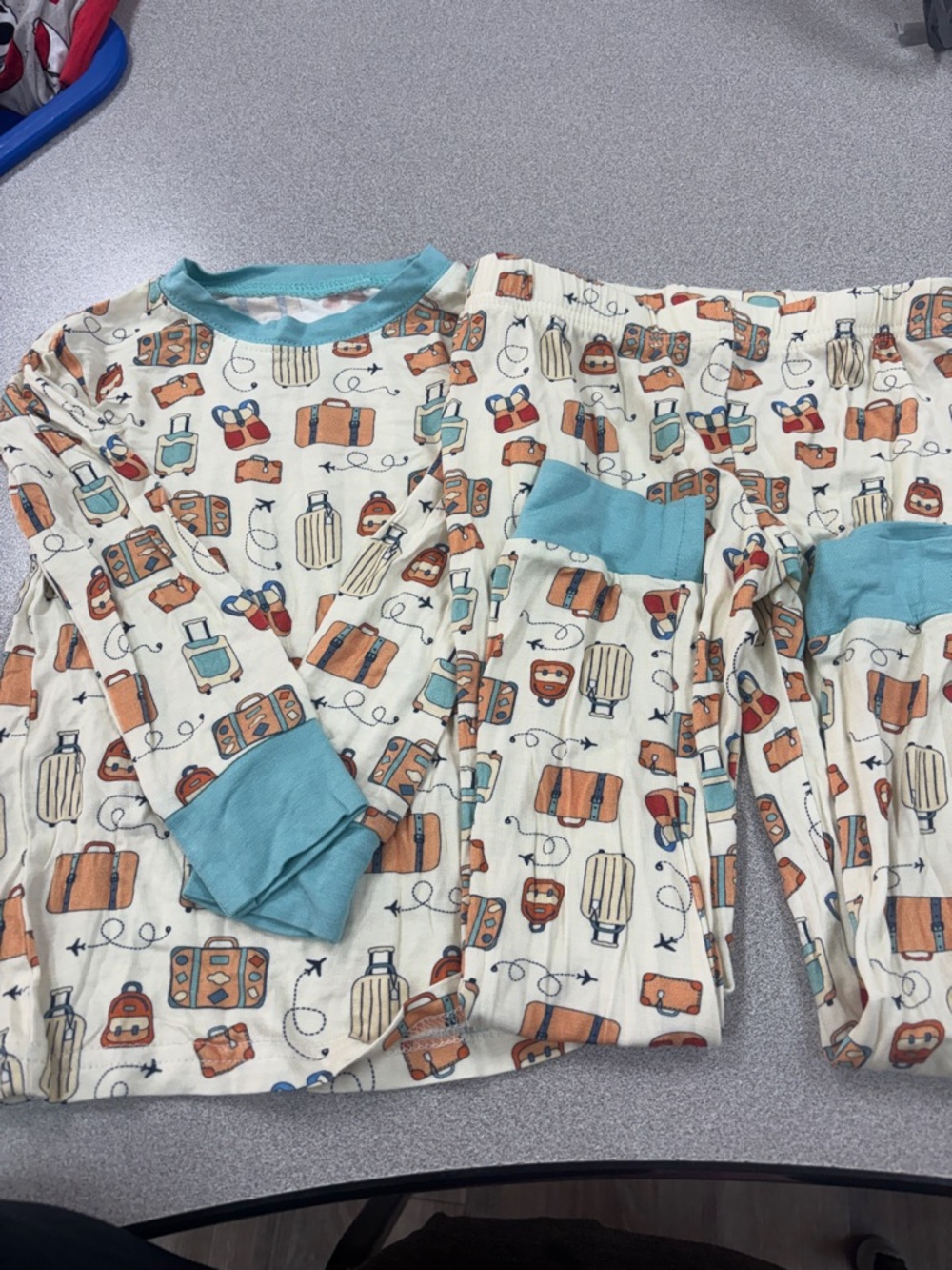 ZipzBear. Kids' Travel Print Pajama Set - Blue Trim